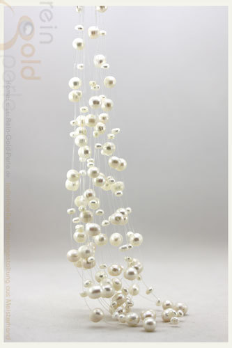 Perlen Kette - 9-reihig auf transparentem Band