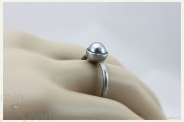 Ring - Globe midi - Silber mit kupfergrauer Perle